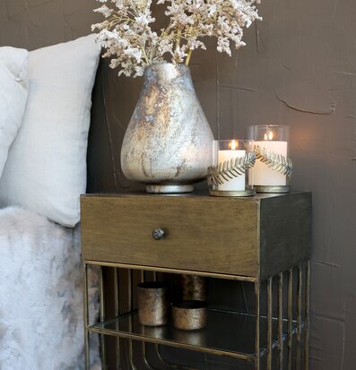 Bild av rustik och stilren inredning i ett mysigt hörn