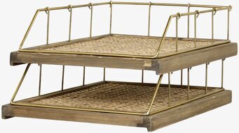 Bild av elegant brevkorg med rotting och metall