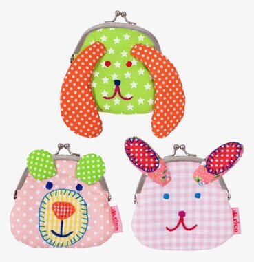 Bild av färgglada börsar med djurmotiv och lekfull design