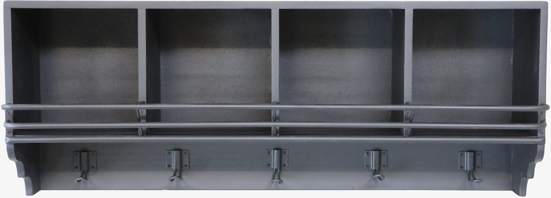 Bild av stilren och funktionell vägghylla med krokar