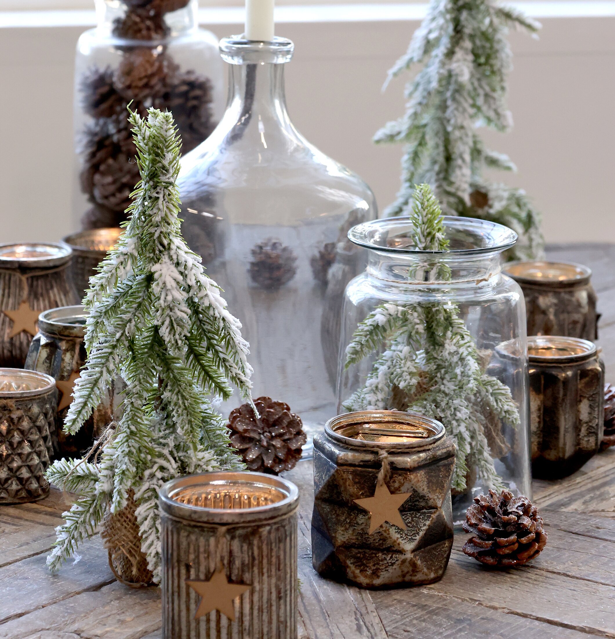 Ljuslykta Med Stjärna 10xØ10cm från Chic Antique i vintermiljö