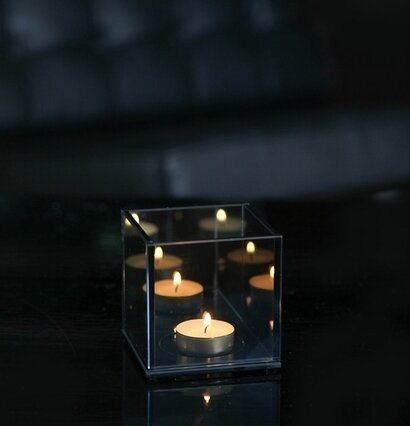 Endless 1 Light Smokey Grey ljusstake från Endless Light