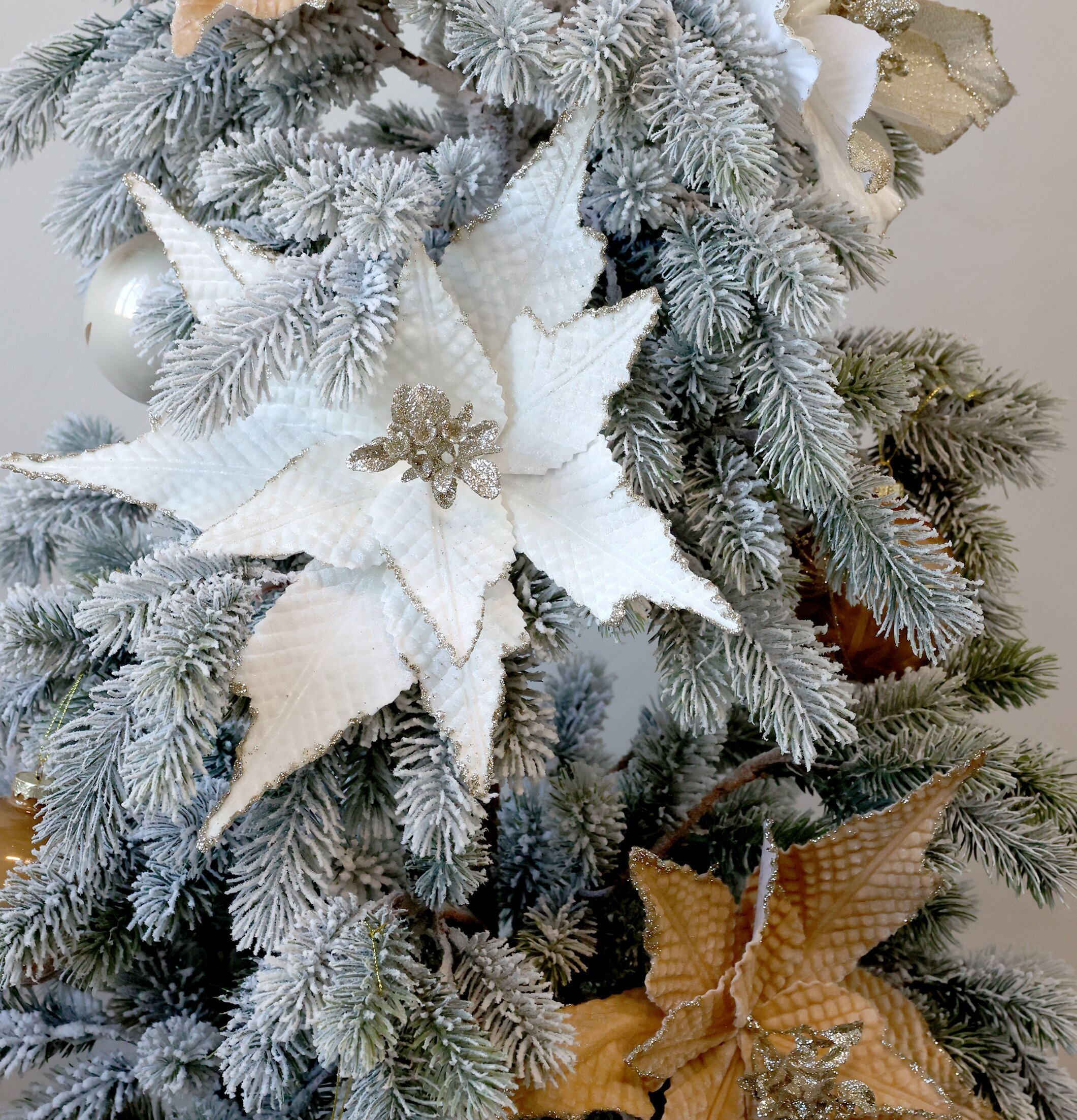 Julblomma Med Clip Vit Ø20cm från Chic Antique i julgran