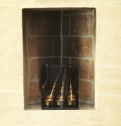 Bild av unik ljuskub i rustik och modern miljö