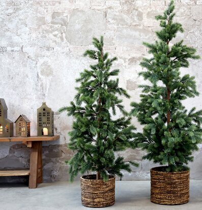 Bild av harmonisk interiör med rustik och varm känsla