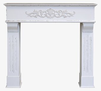 Bild av elegant antikvit öppen spis med detaljer