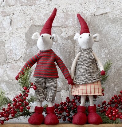 Bild av charmiga juldekorationer med vintagekänsla