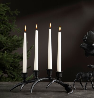 Bild av ljusstake med renhorn och dekorativa element