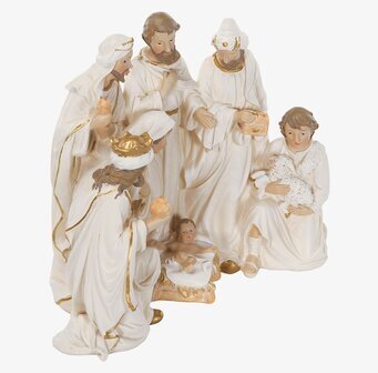 Bild av traditionell julkrubba med detaljerade figurer