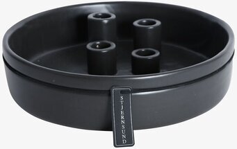 Bild av stilren ljusstake i svart för alla inredningar