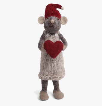 Bild av charmig julmus i ull med rött hjärta