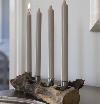 Foto av unik ljusstake med rustik och elegant design