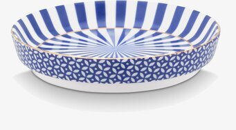 Foto av elegant fat med blått och vitt mönster