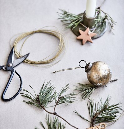 Bild av mysig och rustik atmosfär med dekorationer