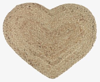 Bild av hjärtformad bordstablett i jute för dukning