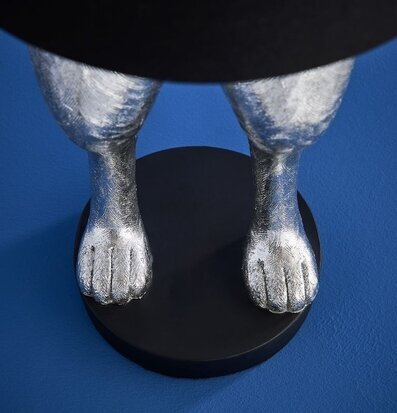 Bild av konstnärlig bordslampa med kanindetaljer