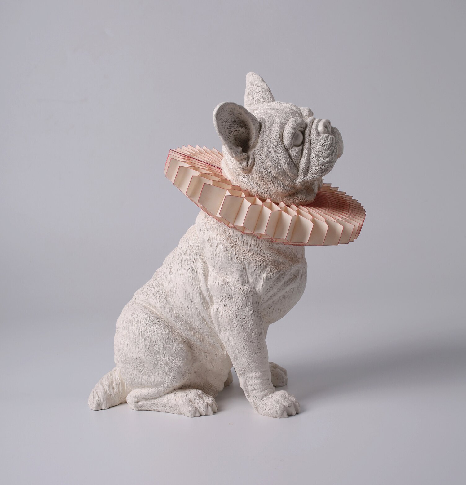 Bild av unik bordslampa formad som fransk bulldogg