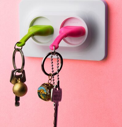 Bild av innovativ och färgglad nyckelhållare för hemmet