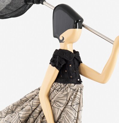 Foto av en unik bordslampa med skulptural design