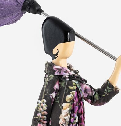 Bild av unik bordslampa med konstnärlig design