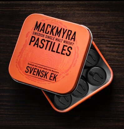 Bild av elegant förpackning med svensk ek pastiller