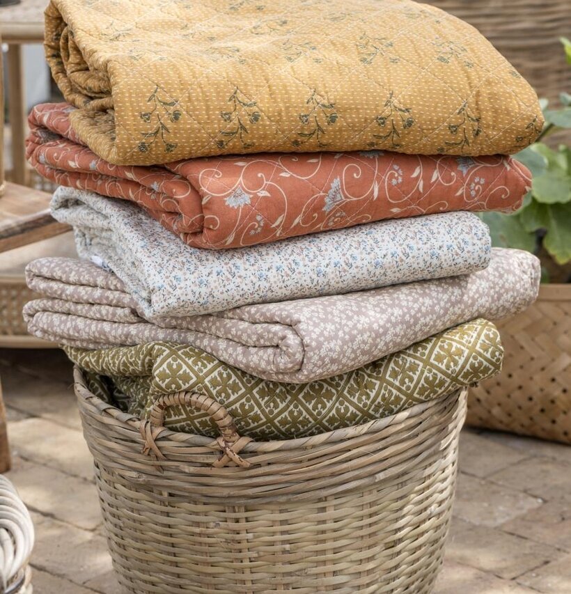 IB Laursen Quilt Terracotta/Orange med blommigt mönster