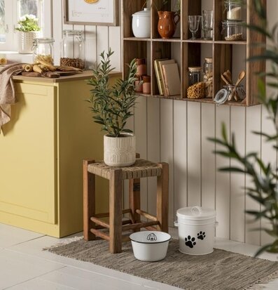 Foto av stilfullt och funktionellt köksarrangemang