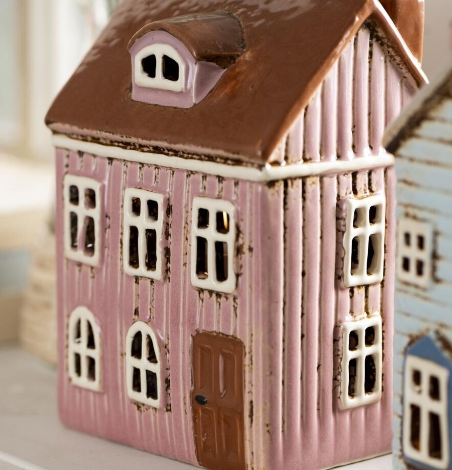 Ljuslykta Thorshavn Rosa från IB Laursen, rosa husform