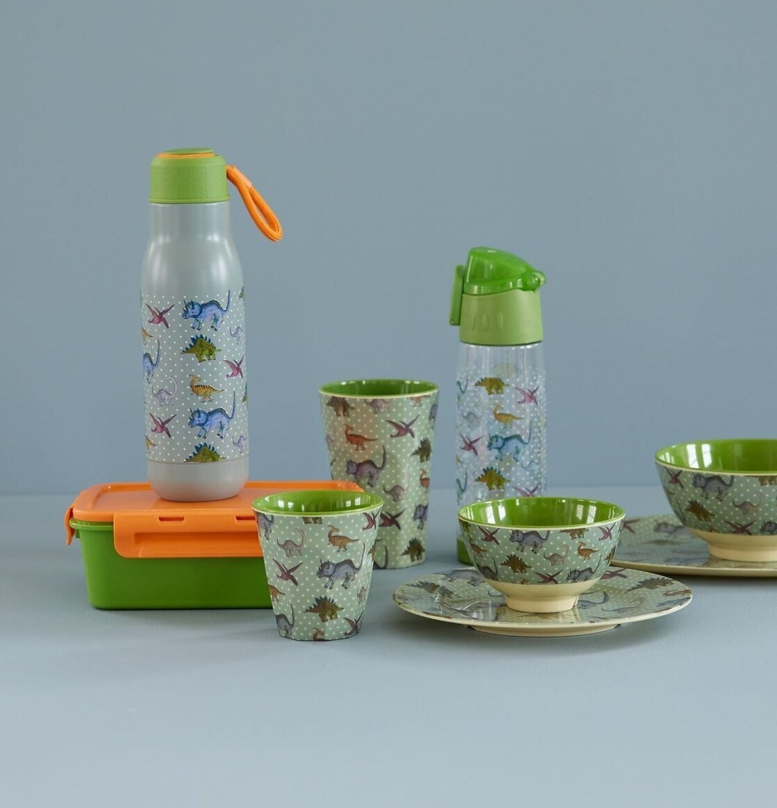 Melaminmugg New Dino Print från Rice med dinosauriemotiv