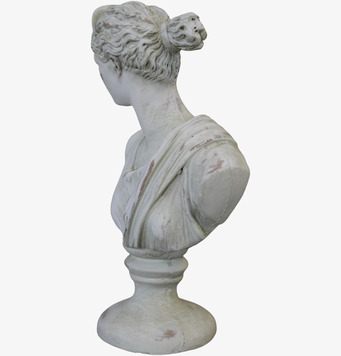 Foto av klassisk staty med tidlös konstnärlig detalj