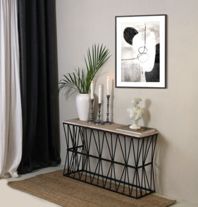 Bild av stilfull inredning med elegant konsolbord