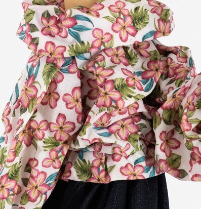 Bild av elegant bordslampa med blommigt mönster