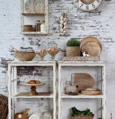 Bild av rustikt kök med vintage och naturlig charm