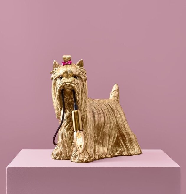 Bordslampa Daisy Guld från Werner Voss med hundtema