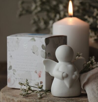 Bild av skyddsängel med harmoni och rofylld atmosfär