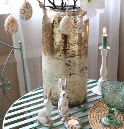 Bild av tidlös elegans med vårinspirerade detaljer