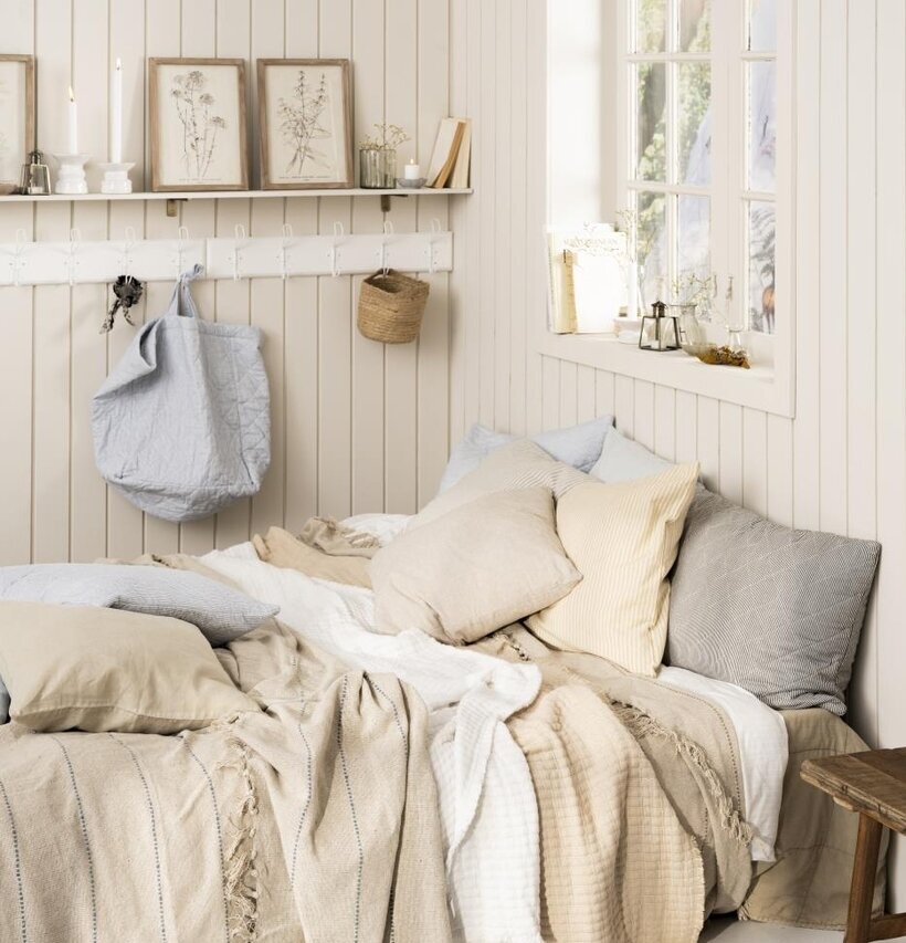 Klädhängare 5 Krokar Vit från IB Laursen i ett sovrum