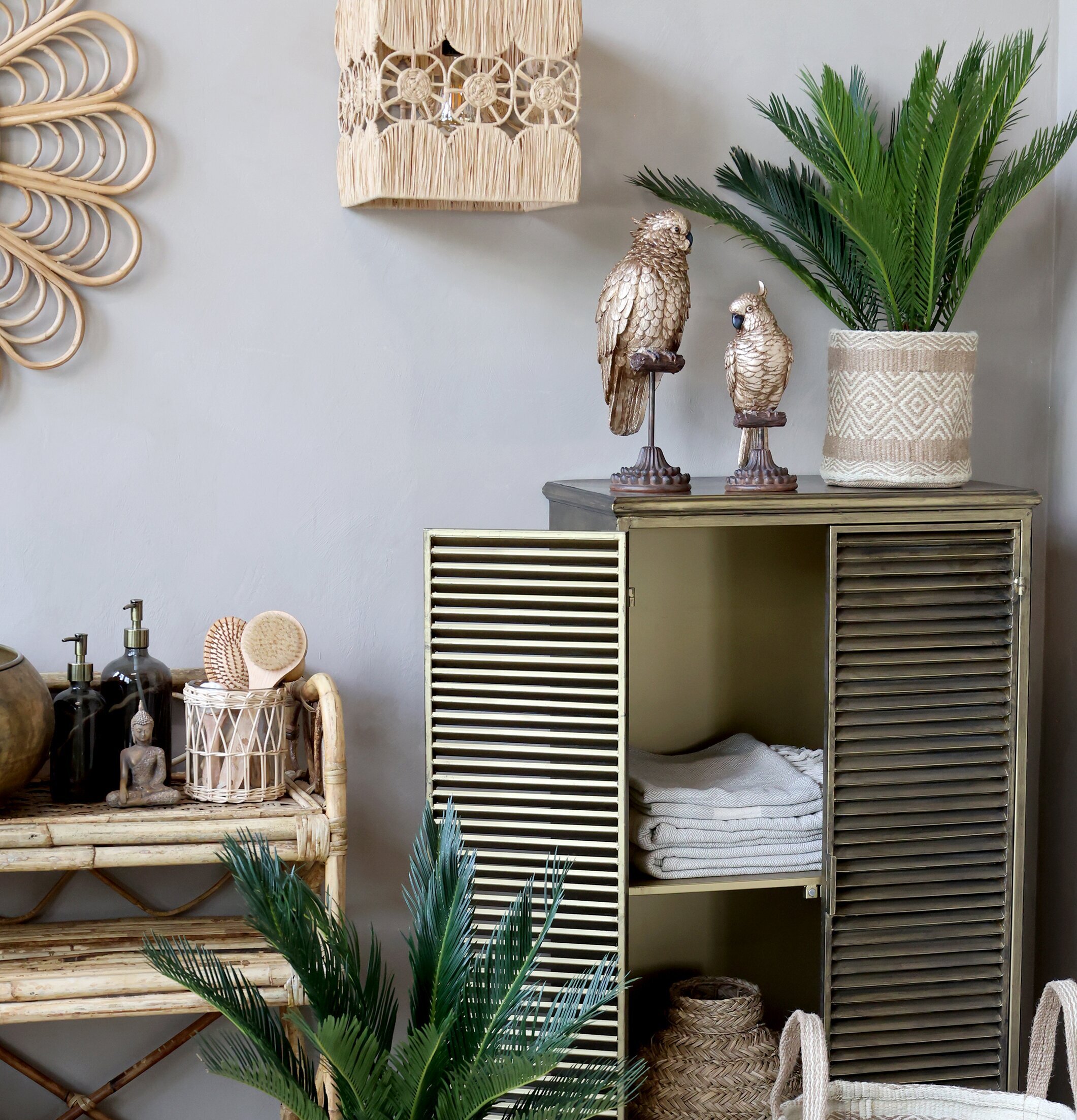 Papegoja Stativ Antik Mässing från Chic Antique på skänk