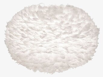 Bild av stor vit lampskärm med fjädrar och mjukt sken