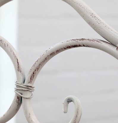 Bild av antik krämfärgad metall med elegant design