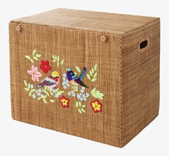 Bild av handbroderad förvaringskorg med fågelmotiv