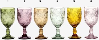 Foto av sex vinglas i olika färger och elegant design
