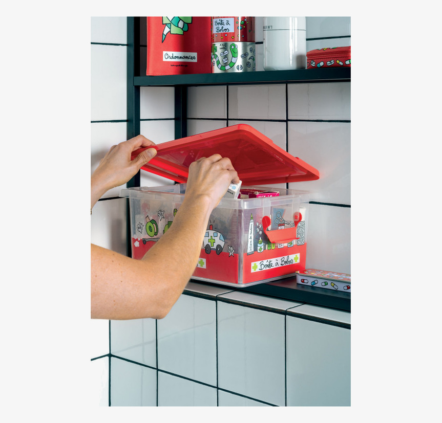 Förvaringslåda Medicin från Derriére la porte i badrum