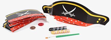 Bild av färgglatt piratkalas-kit med hattar och färger