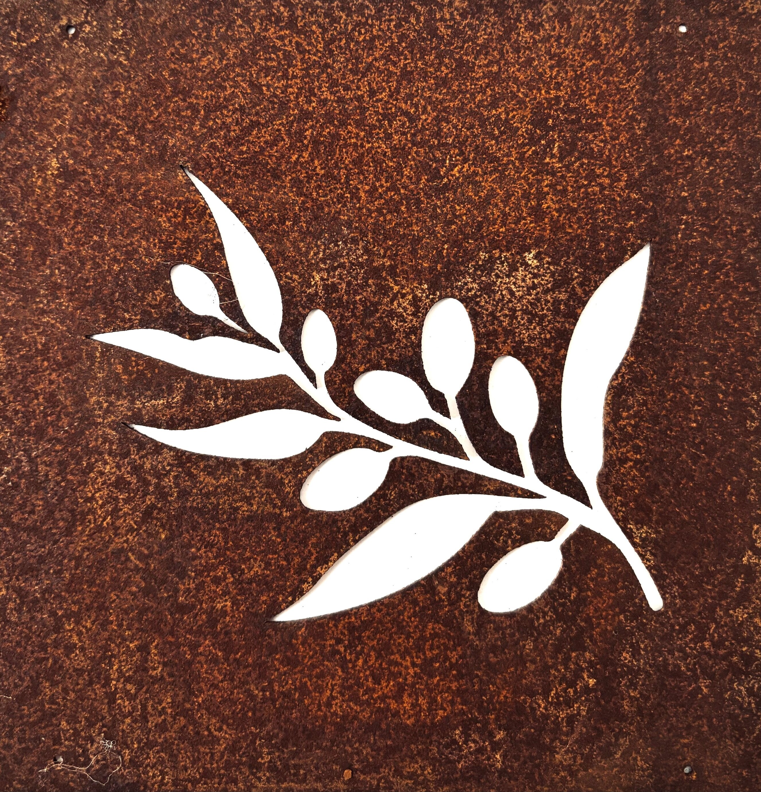 Skylt Olivkvist (armeringsnät) från Lind Decoration