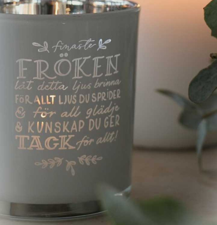 Majas Lykta Kära Fröken från Majas Cottage med text