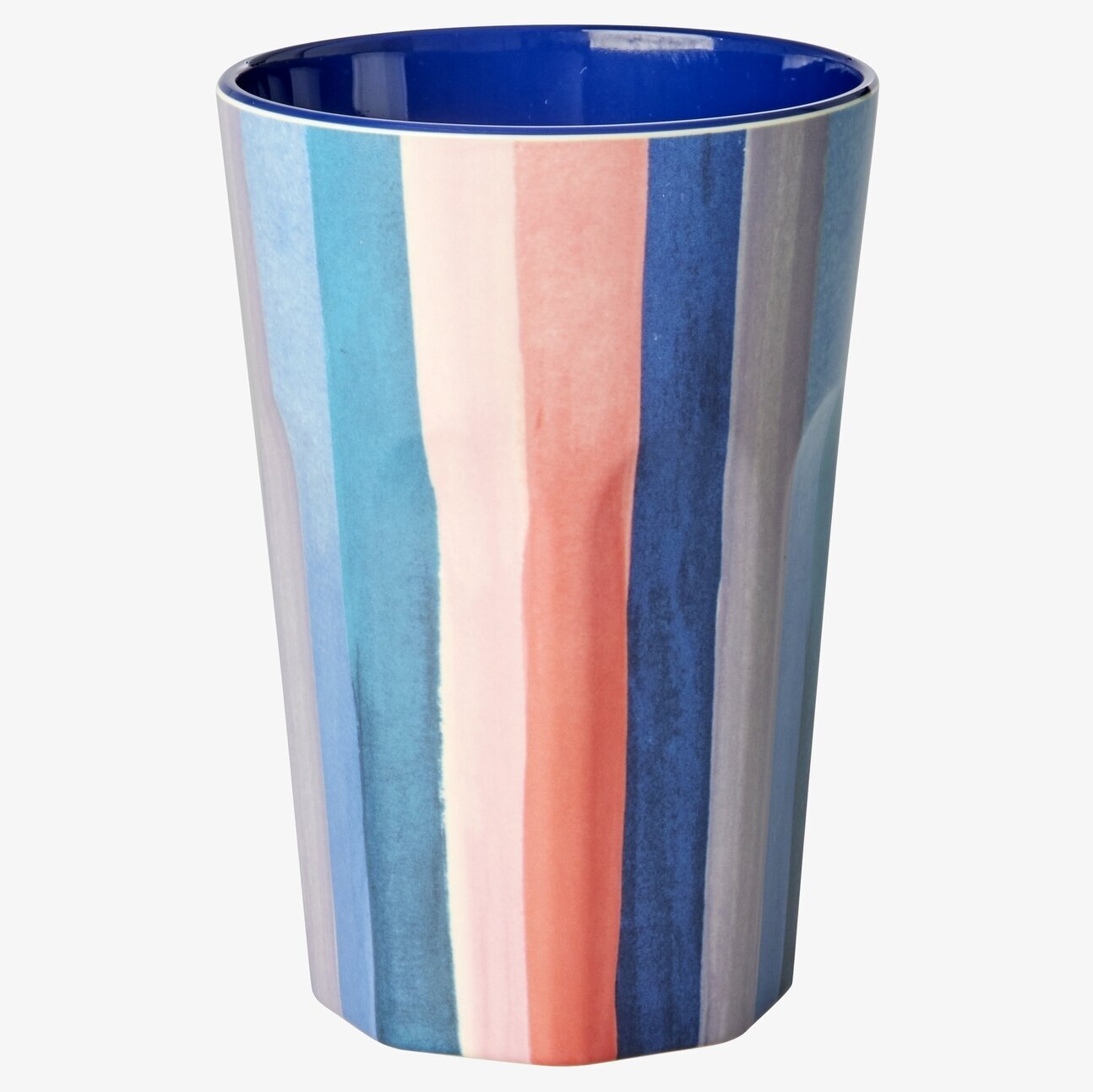 Mugg Latte N.Y. Stripes Print från Rice mot vit bakgrund