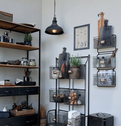 Bild av industriellt inrett rum med stil och funktion