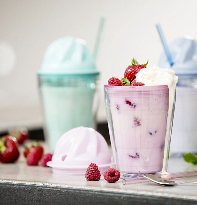 Sweet Milkshake Blå från Sagaform i ett modernt kök