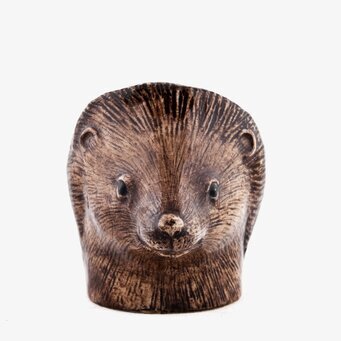 Bild av konstnärlig äggkopp formad som en igelkott